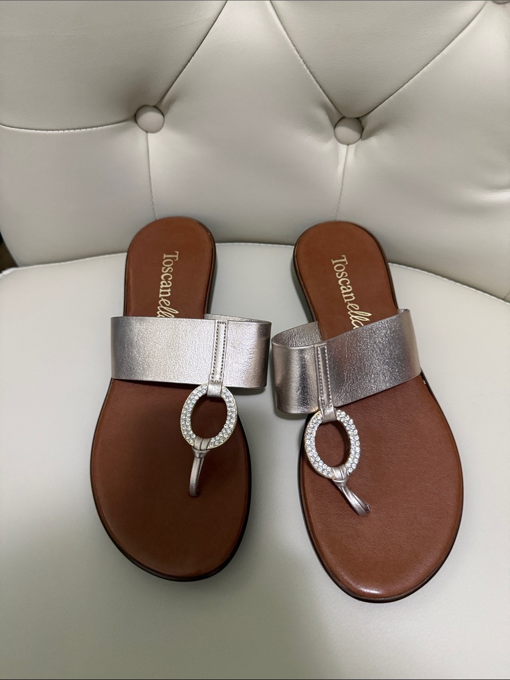 NWOT - Silver Leather Toe-Ring Slide Sandals